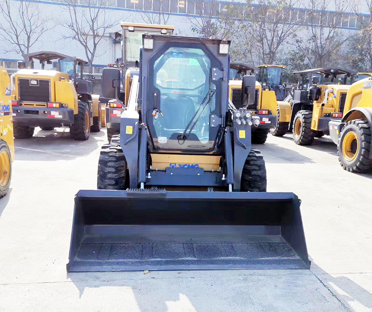 XCMG official XC760K mini skid steer loader in stock - Мини-погрузчик с бортовым поворотом: фото 4 XCMG official XC760K mini skid steer loader in stock - Мини-погрузчик с бортовым поворотом: фото 4