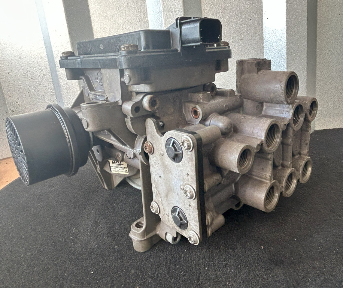 Тормозной клапан DAF CF XF 106 480 APU KIT ZEL2100 1973210 ( ELA1000 + AE6000): фото 8 Тормозной клапан DAF CF XF 106 480 APU KIT ZEL2100 1973210 ( ELA1000 + AE6000): фото 8