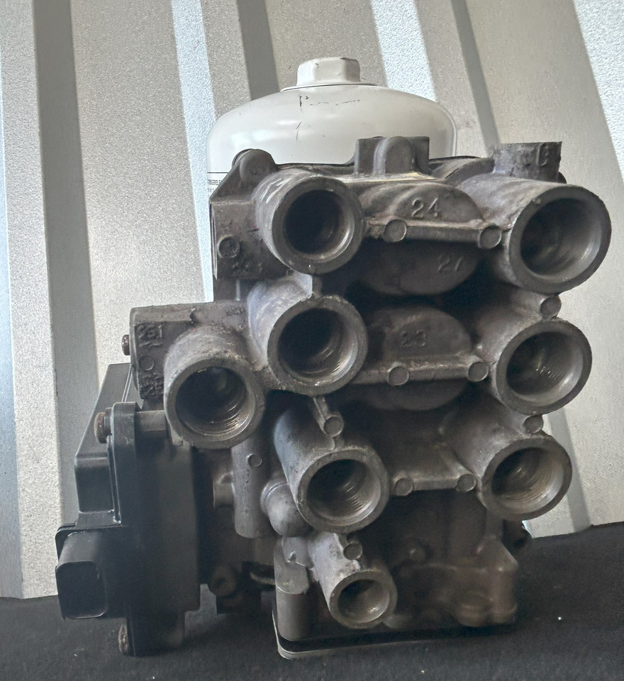 Тормозной клапан DAF CF XF 106 480 APU KIT ZEL2100 1973210 ( ELA1000 + AE6000): фото 6 Тормозной клапан DAF CF XF 106 480 APU KIT ZEL2100 1973210 ( ELA1000 + AE6000): фото 6