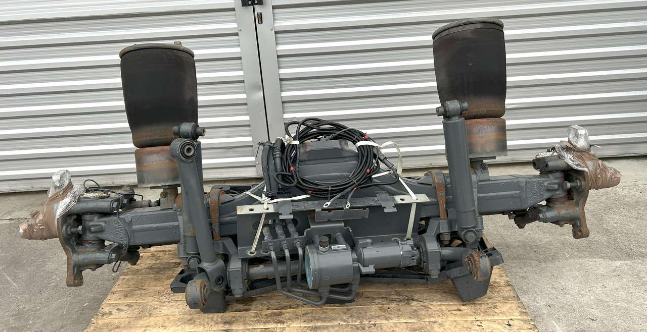 DAF COMPLETE STEERING AXLE DAF XF 106 480 - Задняя ось: фото 1 DAF COMPLETE STEERING AXLE DAF XF 106 480 - Задняя ось: фото 1