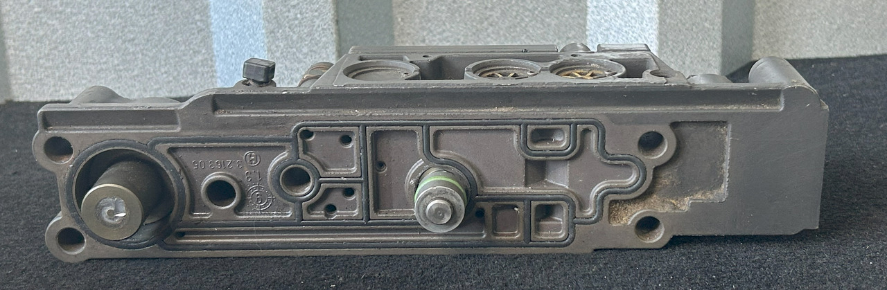 DAF XF 105 MECHATRONIC VALVE - Коробка передач и запчасти: фото 2 DAF XF 105 MECHATRONIC VALVE - Коробка передач и запчасти: фото 2