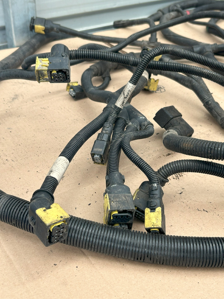 DAF XF 106 CHASSIS MAIN ELECTRICAL HARNESS - Кабели/ Провода: фото 2 DAF XF 106 CHASSIS MAIN ELECTRICAL HARNESS - Кабели/ Провода: фото 2