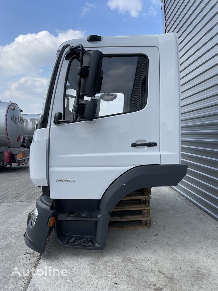FRONT BUMPER COMPLETE EXTRA COST 800EU Mercedes-Benz ATEGO S-cab ClassicSpace, 2.30 m 2023 Mercedes-Benz ATEGO truck - Кабина для Грузовиков: фото 5 FRONT BUMPER COMPLETE EXTRA COST 800EU Mercedes-Benz ATEGO S-cab ClassicSpace, 2.30 m 2023 Mercedes-Benz ATEGO truck - Кабина для Грузовиков: фото 5