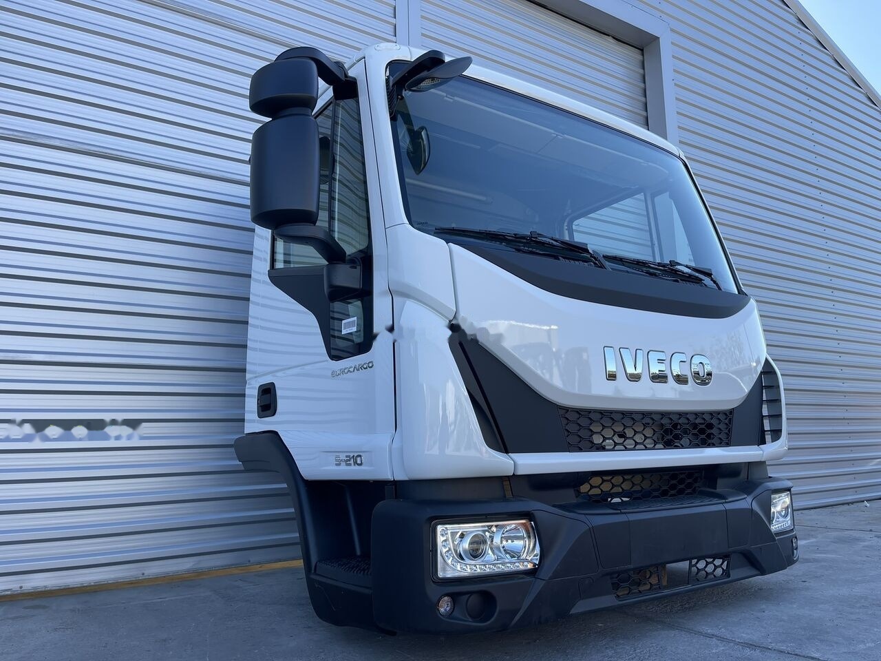 IVECO Eurocargo for IVECO Eurocargo DAY cabine - Кабина для Легковых автомобилей: фото 2 IVECO Eurocargo for IVECO Eurocargo DAY cabine - Кабина для Легковых автомобилей: фото 2
