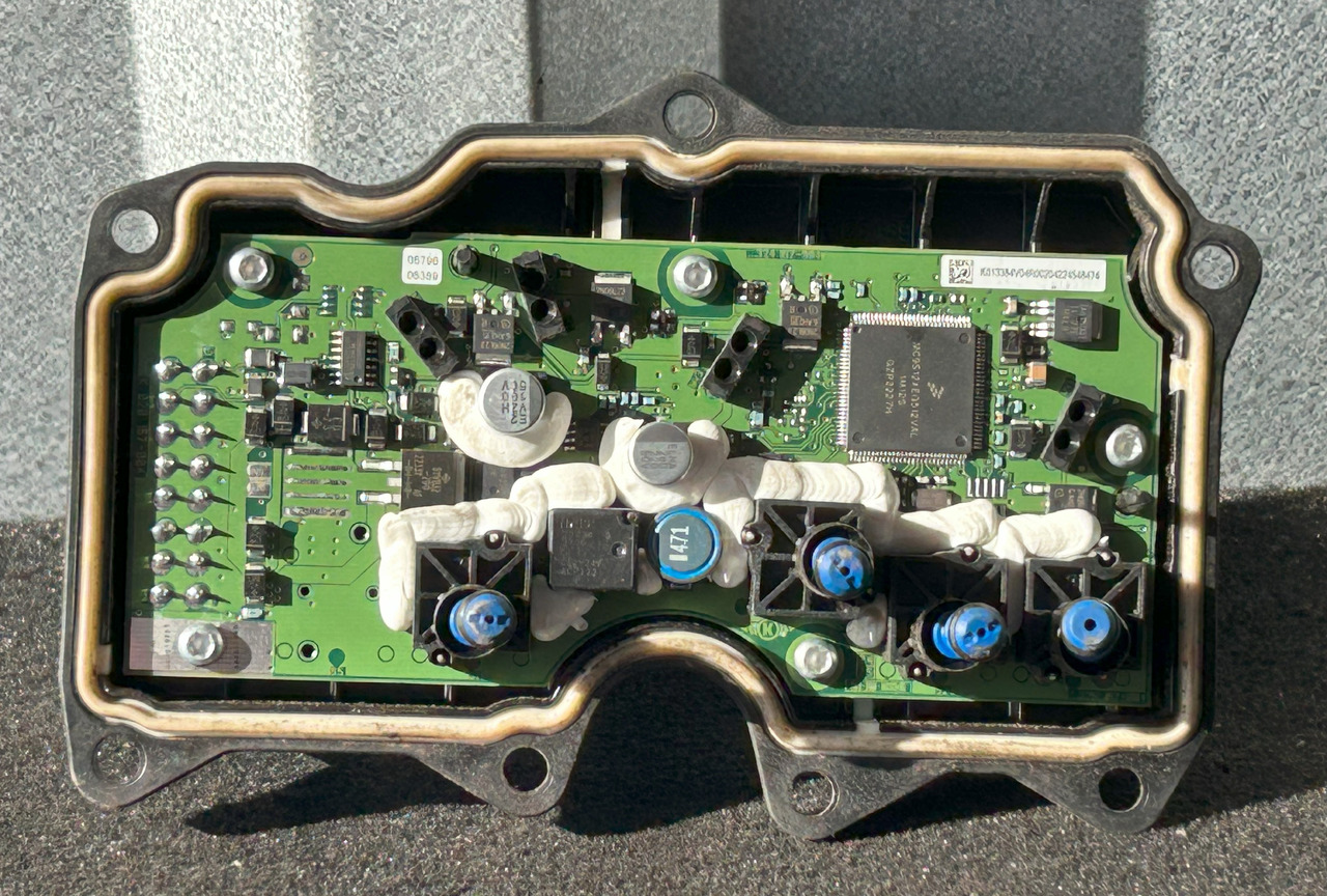 MERCEDES-BENZ ACTROS MP4 EAPU ECU ELECTRONICS - Блок управления: фото 2 MERCEDES-BENZ ACTROS MP4 EAPU ECU ELECTRONICS - Блок управления: фото 2