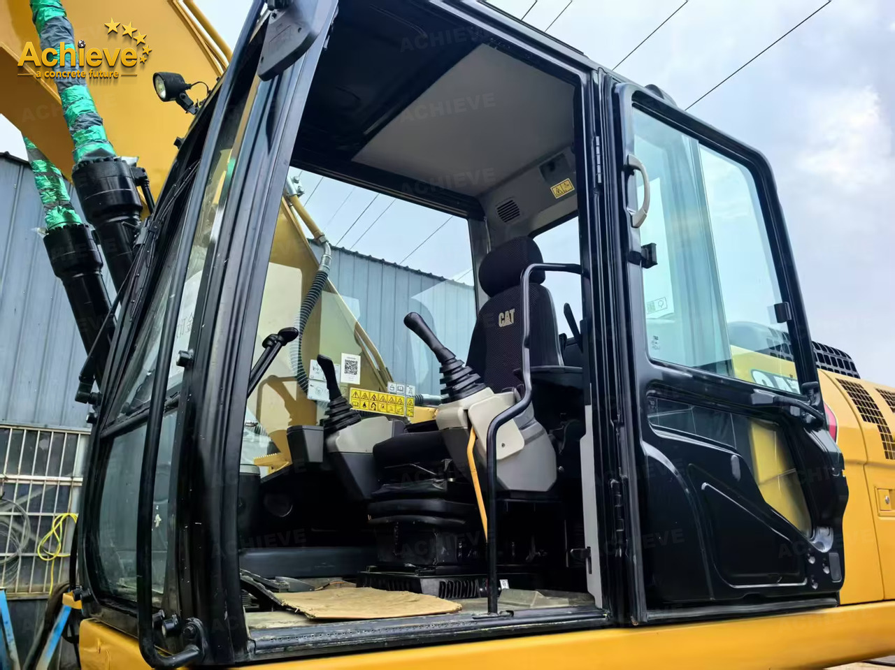 Гусеничный экскаватор CATERPILLAR 2021 3100h 323GX Net Power - ISO 9249 123.7 kW Operating weight 21800 kg Maximum digging depth 6660 mm【ACHIEVE】 TOP CONDITION!!!: фото 13 Гусеничный экскаватор CATERPILLAR 2021 3100h 323GX Net Power - ISO 9249 123.7 kW Operating weight 21800 kg Maximum digging depth 6660 mm【ACHIEVE】 TOP CONDITION!!!: фото 13