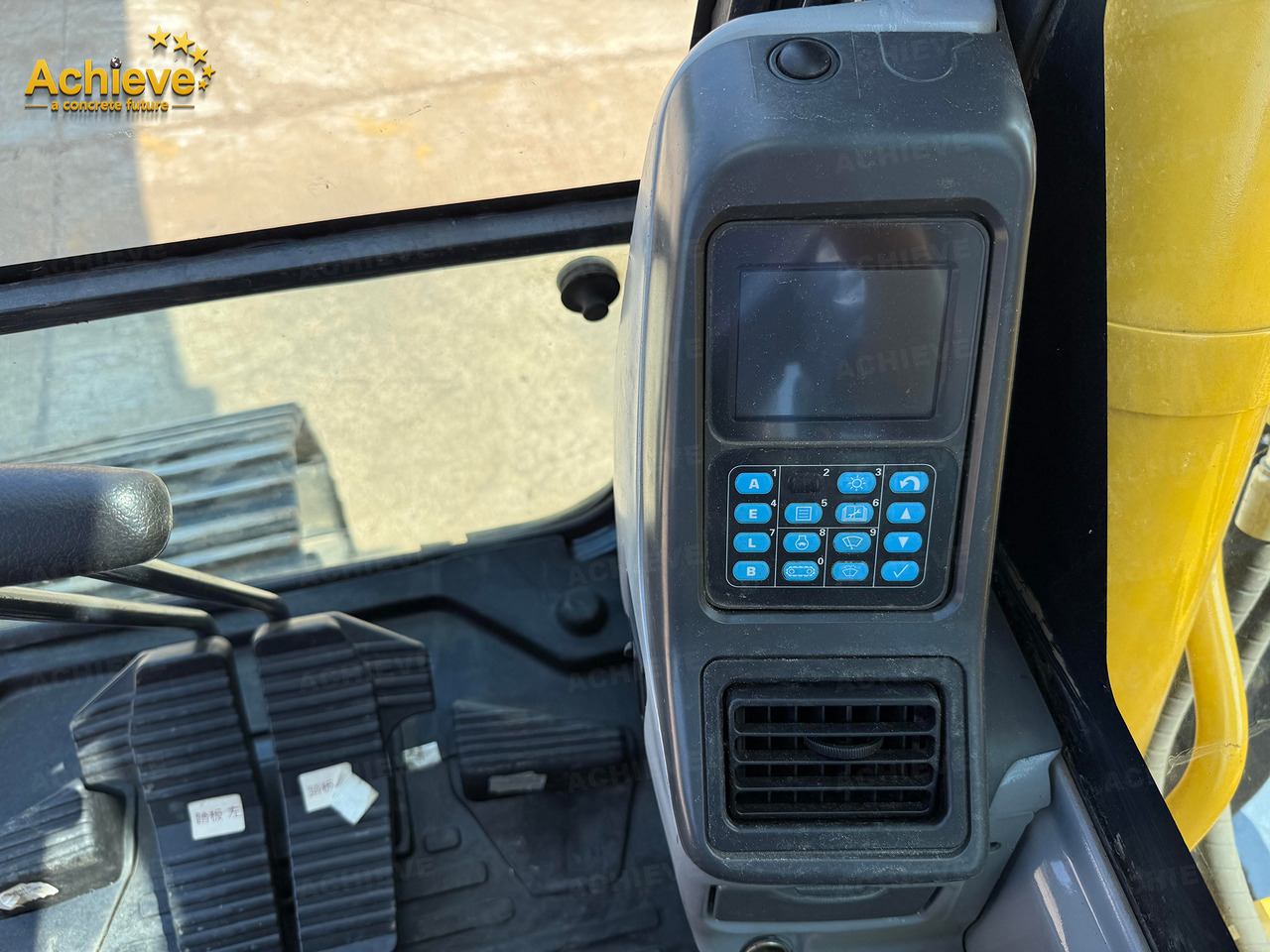 Гусеничный экскаватор KOMATSU Remanufactured Komatsu PC360-7 excavator 1.6 m³  180/1900 kw/rpm  33000 kg  7380 mm  227 kN  Komatsu SAA6D114E  605 L【ACHIEVE】 TOP CONDITION!!!: фото 50