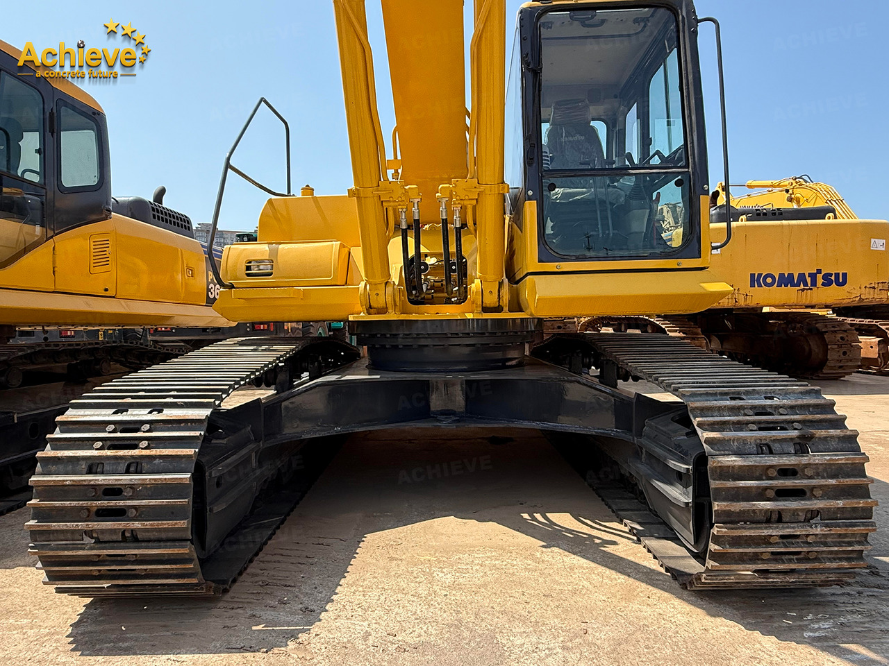 Гусеничный экскаватор KOMATSU Remanufactured Komatsu PC360-7 excavator 1.6 m³  180/1900 kw/rpm  33000 kg  7380 mm  227 kN  Komatsu SAA6D114E  605 L【ACHIEVE】 TOP CONDITION!!!: фото 9