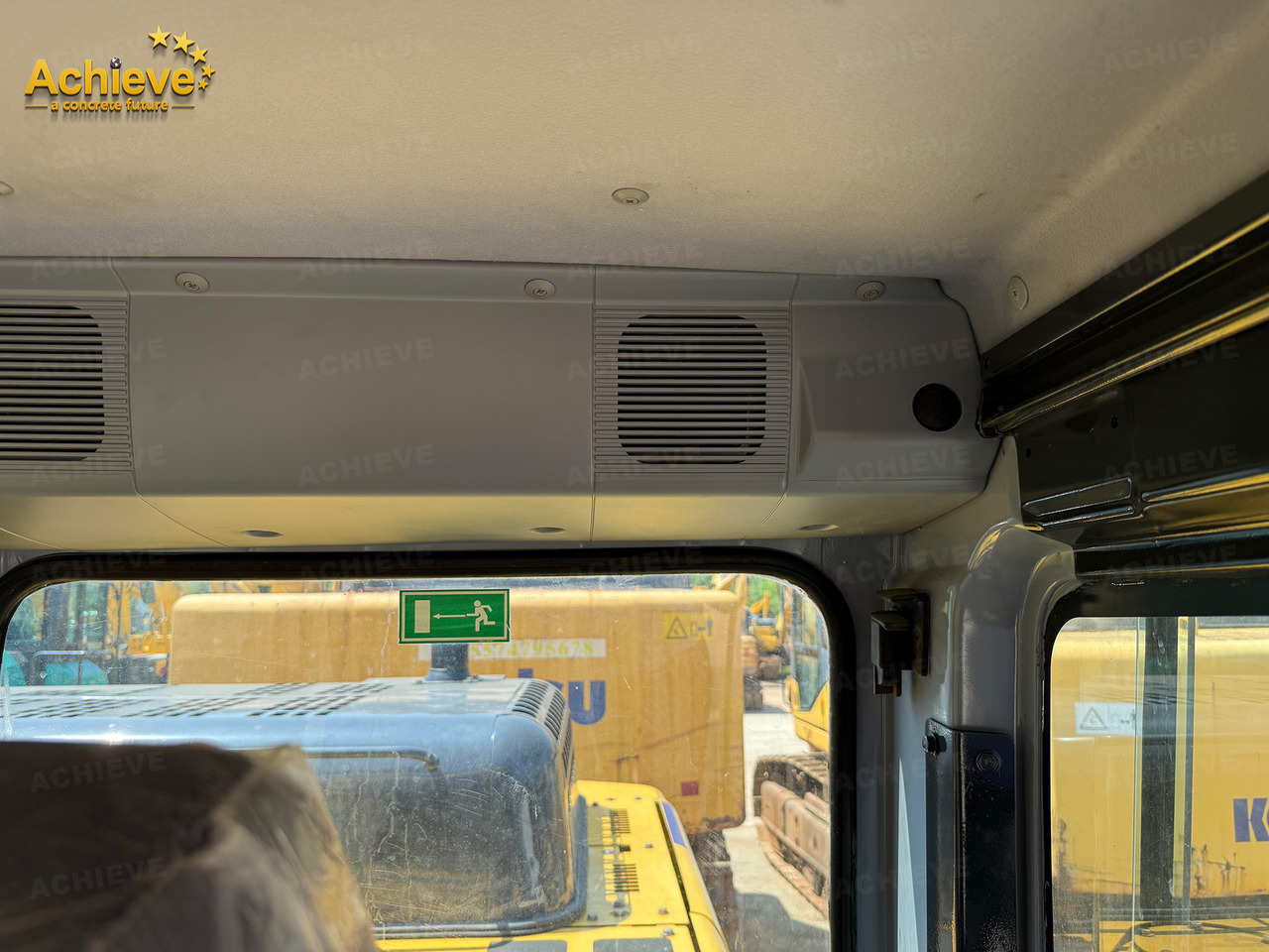 Гусеничный экскаватор KOMATSU Remanufactured Komatsu PC360-7 excavator 1.6 m³  180/1900 kw/rpm  33000 kg  7380 mm  227 kN  Komatsu SAA6D114E  605 L【ACHIEVE】 TOP CONDITION!!!: фото 45