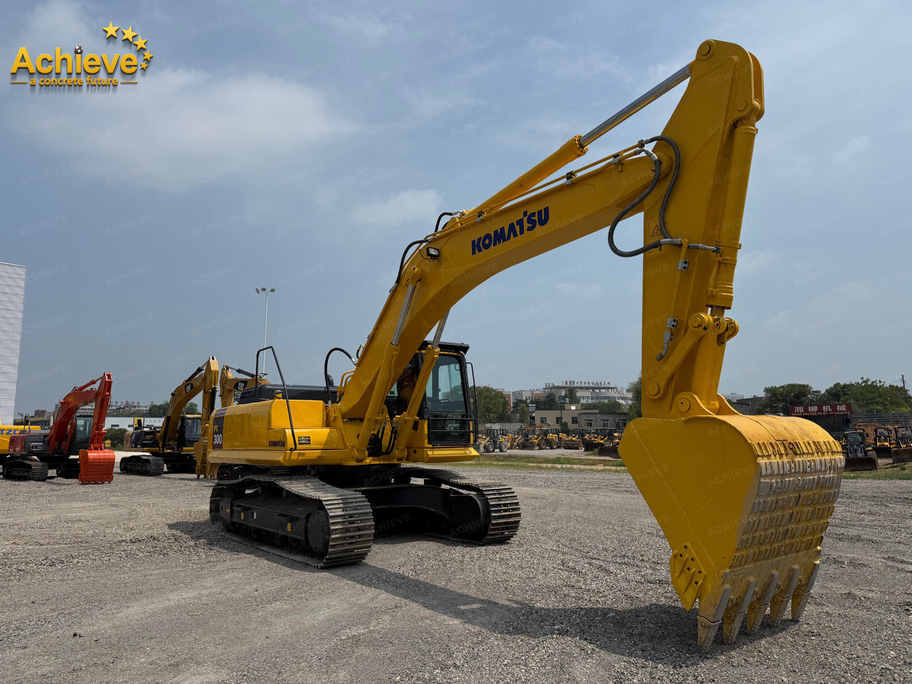 Komatsu hydraulic excavator PC300-8M0 187 /1950KW/rpm 1.4-2.0m³ 32000kg Remanufactured【ACHIEVE】 TOP CONDITION!!! - Гусеничный экскаватор: фото 1 Komatsu hydraulic excavator PC300-8M0 187 /1950KW/rpm 1.4-2.0m³ 32000kg Remanufactured【ACHIEVE】 TOP CONDITION!!! - Гусеничный экскаватор: фото 1