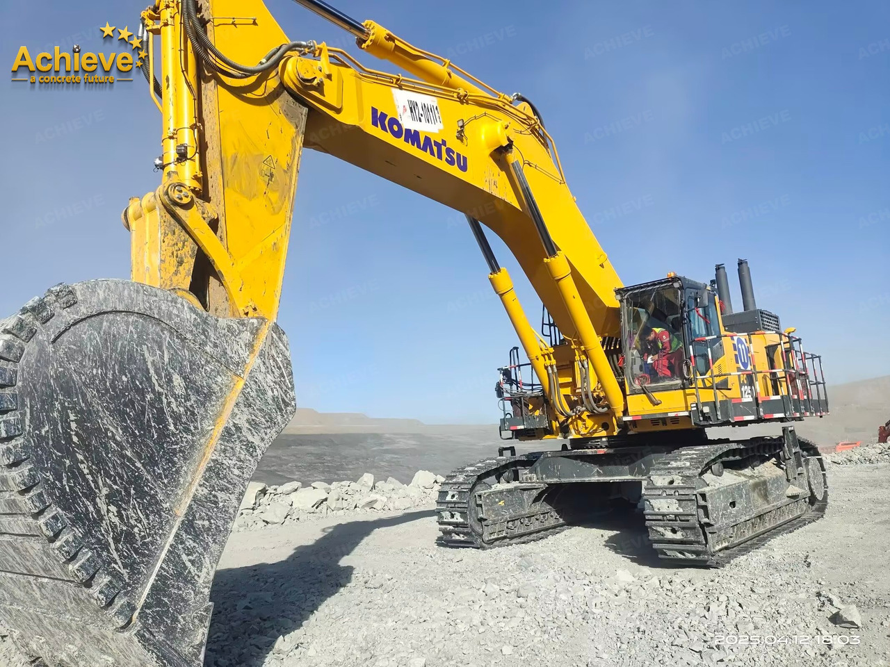 Komatsu 【ACHIEVE】TOP CONDITION!!! PC1250-11R 2023 4500h Horsepower (HP) 758 HP @ 1,800 rpm Operating weight (lbs) 269,300 - 272,600 Bucket Capacity (yd3) 5.3-9.5 - Гусеничный экскаватор: фото 2 Komatsu 【ACHIEVE】TOP CONDITION!!! PC1250-11R 2023 4500h Horsepower (HP) 758 HP @ 1,800 rpm Operating weight (lbs) 269,300 - 272,600 Bucket Capacity (yd3) 5.3-9.5 - Гусеничный экскаватор: фото 2