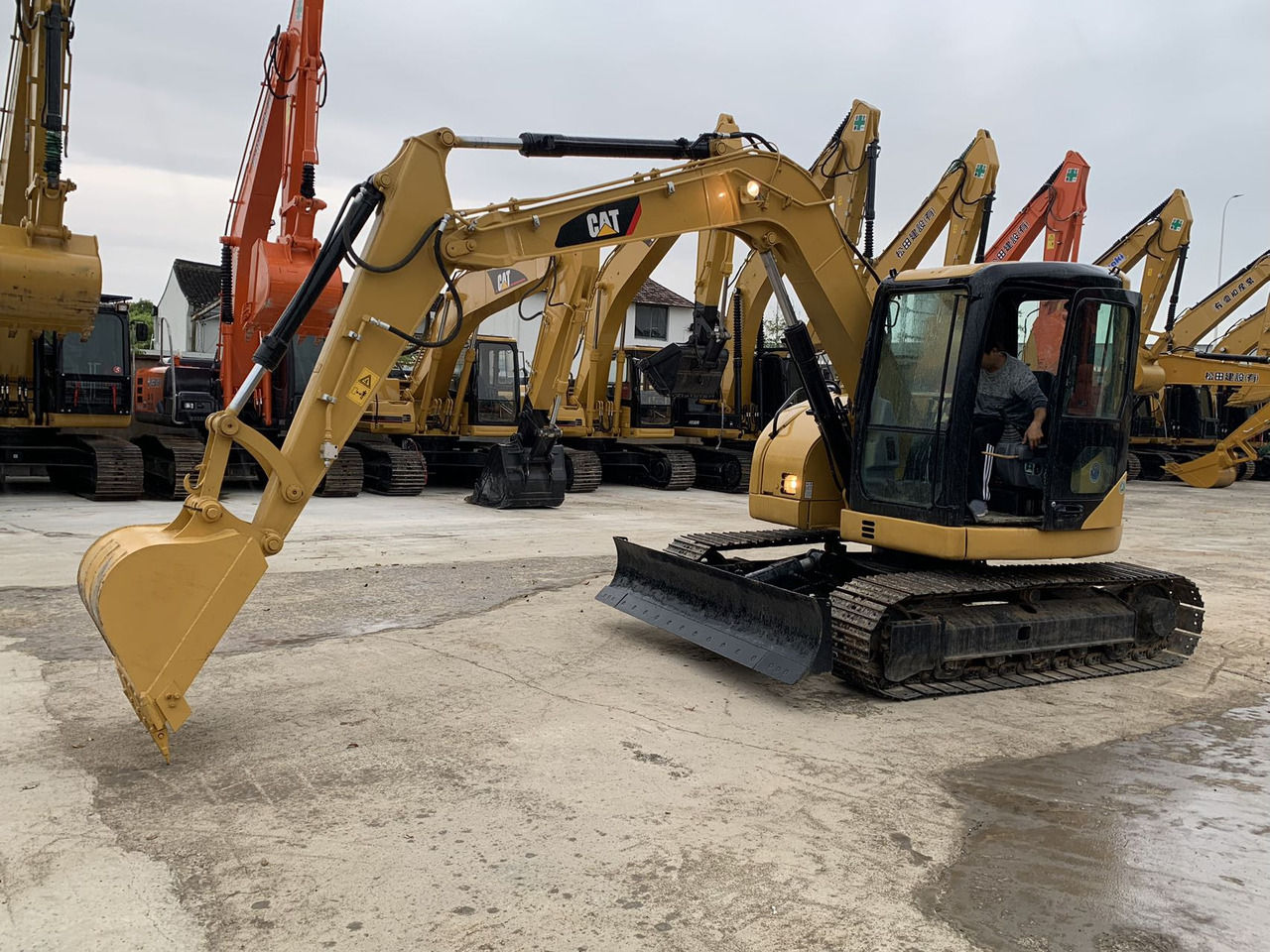 Caterpillar 308 Mini Excavator Used Machine Good Price on Sale - Гусеничный экскаватор: фото 4 Caterpillar 308 Mini Excavator Used Machine Good Price on Sale - Гусеничный экскаватор: фото 4