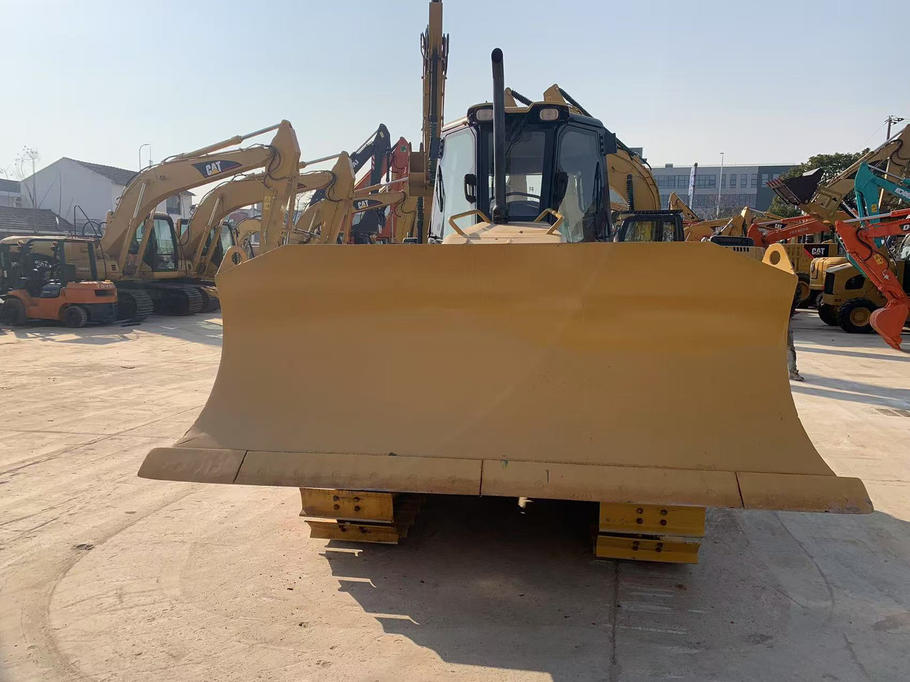 Caterpillar Bulldozer CAT D5G, D5K Good Price Japan Origin Tractor - Бульдозер: фото 4 Caterpillar Bulldozer CAT D5G, D5K Good Price Japan Origin Tractor - Бульдозер: фото 4