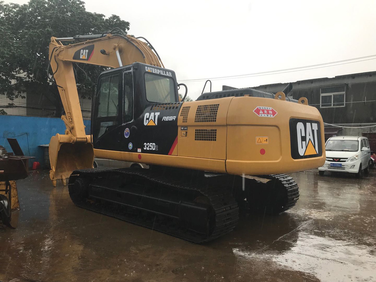 Caterpillar Used Excavator Cheap Price CAT 325D, 325BL Made in Japan - Гусеничный экскаватор: фото 3 Caterpillar Used Excavator Cheap Price CAT 325D, 325BL Made in Japan - Гусеничный экскаватор: фото 3