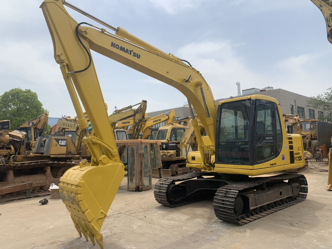 Komatsu PC120 Secondhand Excavator Good Price on Sale - Гусеничный экскаватор: фото 3 Komatsu PC120 Secondhand Excavator Good Price on Sale - Гусеничный экскаватор: фото 3