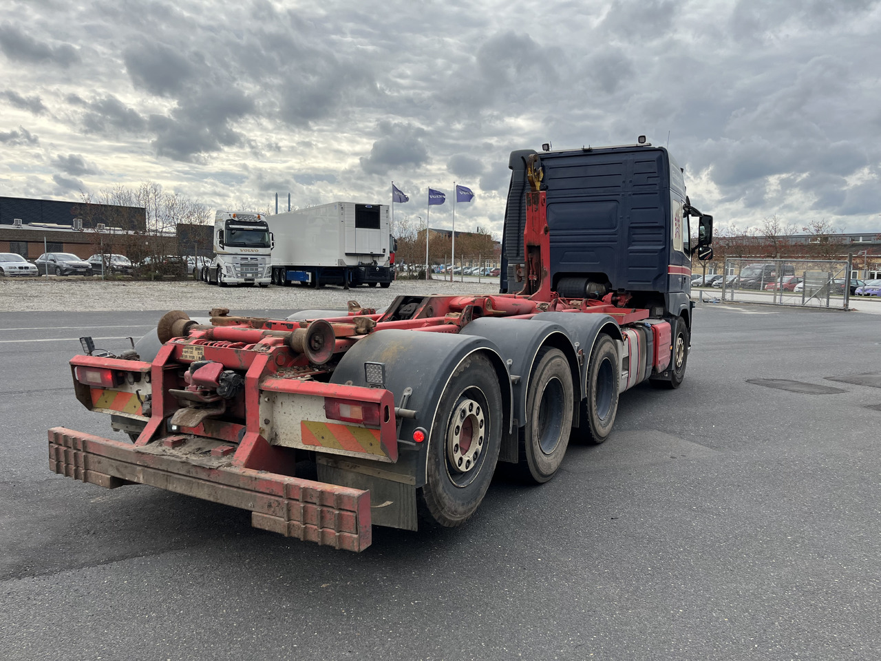 Volvo FM 500 8x4 - Крюковой мультилифт: фото 4 Volvo FM 500 8x4 - Крюковой мультилифт: фото 4