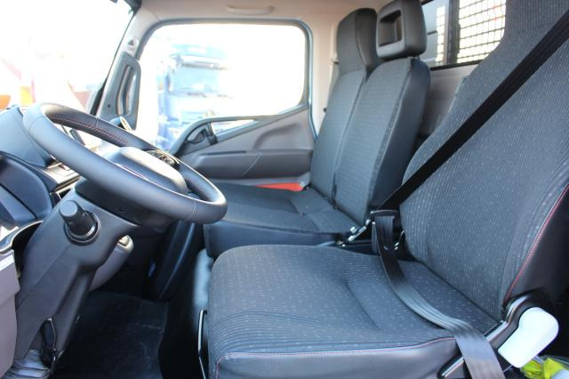 Малотоннажный бортовой грузовик FUSO Canter 4C15E M - BATT.: фото 9