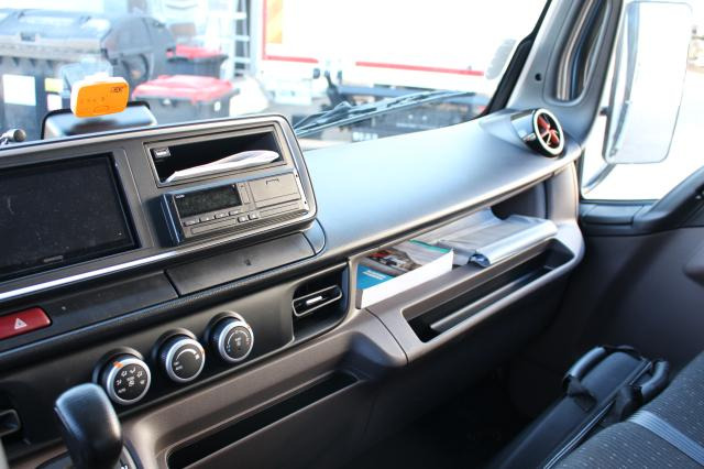 Малотоннажный бортовой грузовик FUSO Canter 4C15E M - BATT.: фото 10