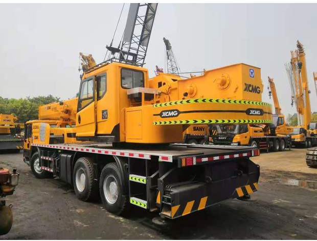 2021 XCMG QY25K5 - Мобильный кран: фото 2 2021 XCMG QY25K5 - Мобильный кран: фото 2