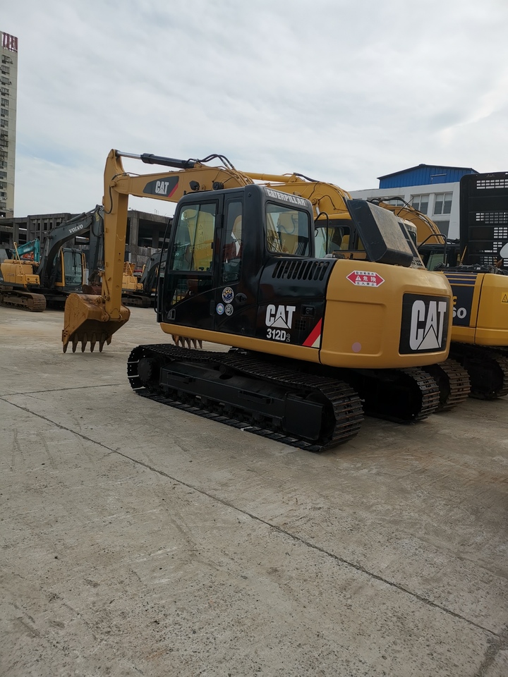 Caterpillar 312D - Гусеничный экскаватор: фото 1 Caterpillar 312D - Гусеничный экскаватор: фото 1