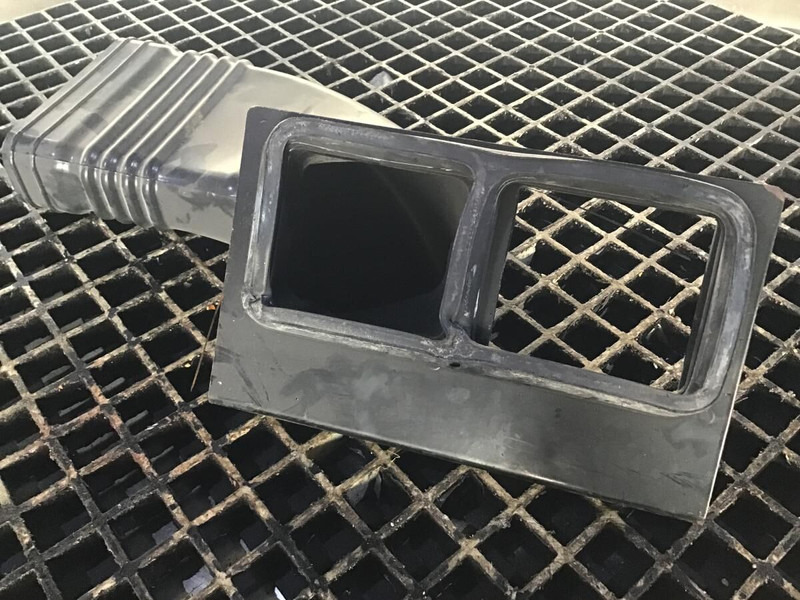 Liebherr Air Duct - Часть системы кондиционирования: фото 2 Liebherr Air Duct - Часть системы кондиционирования: фото 2