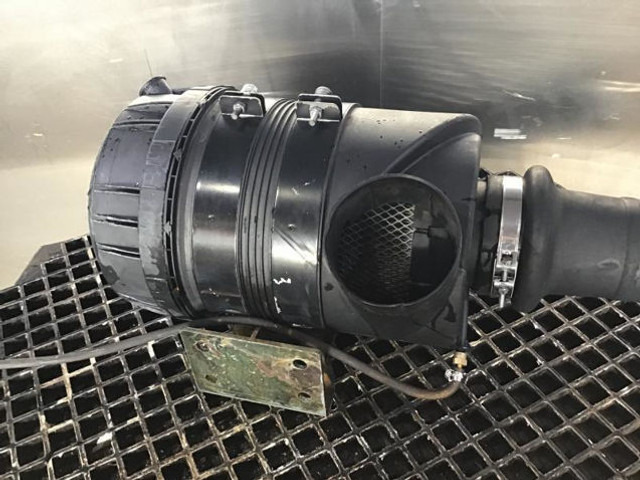 Воздушный фильтр Liebherr Air Filter: фото 13