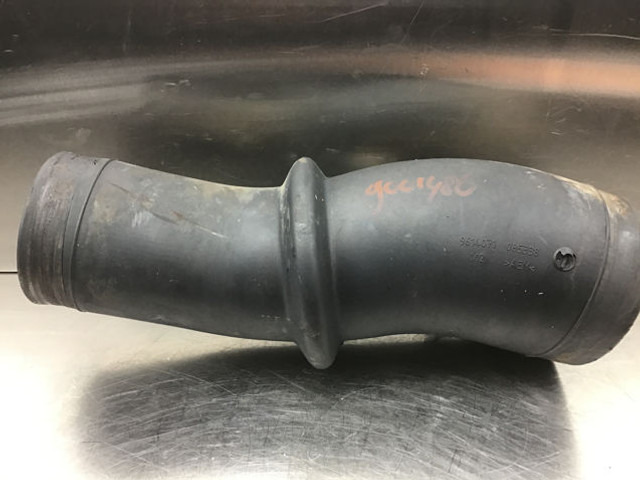 Liebherr Air Hose - Впускная труба: фото 3 Liebherr Air Hose - Впускная труба: фото 3