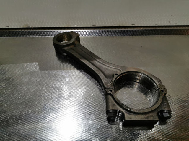 Liebherr Conrod - Двигатель и запчасти: фото 1 Liebherr Conrod - Двигатель и запчасти: фото 1