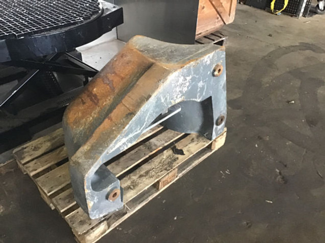 Liebherr Counterweight - Противовес для Сельскохозяйственной техники: фото 1 Liebherr Counterweight - Противовес для Сельскохозяйственной техники: фото 1