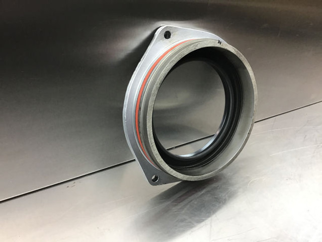 Liebherr Crankshaft Sealing - Двигатель и запчасти: фото 5 Liebherr Crankshaft Sealing - Двигатель и запчасти: фото 5