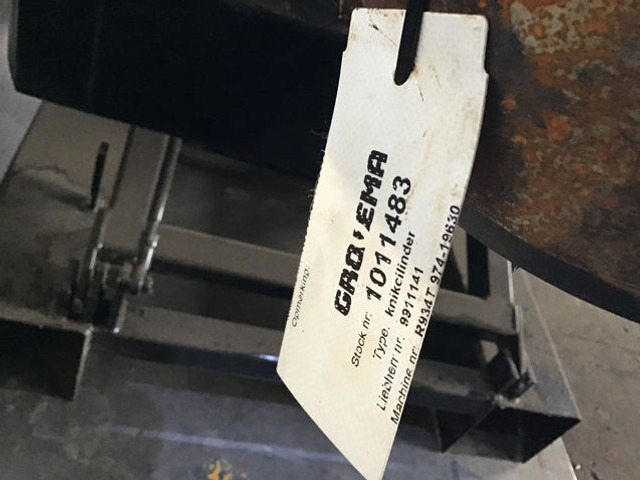 Гидравлический цилиндр Liebherr Cylinder: фото 14 Гидравлический цилиндр Liebherr Cylinder: фото 14