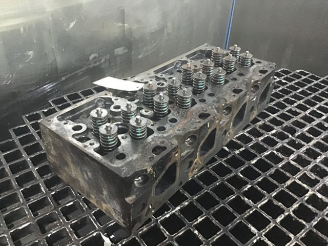 Liebherr Cylinderhead - Блок цилиндров: фото 2 Liebherr Cylinderhead - Блок цилиндров: фото 2