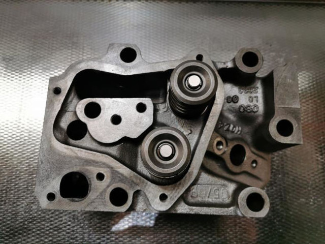 Liebherr Cylinderhead Rebuild - Блок цилиндров: фото 3 Liebherr Cylinderhead Rebuild - Блок цилиндров: фото 3