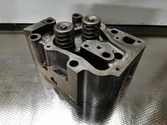 Liebherr Cylinderhead Rebuild - Блок цилиндров: фото 2 Liebherr Cylinderhead Rebuild - Блок цилиндров: фото 2