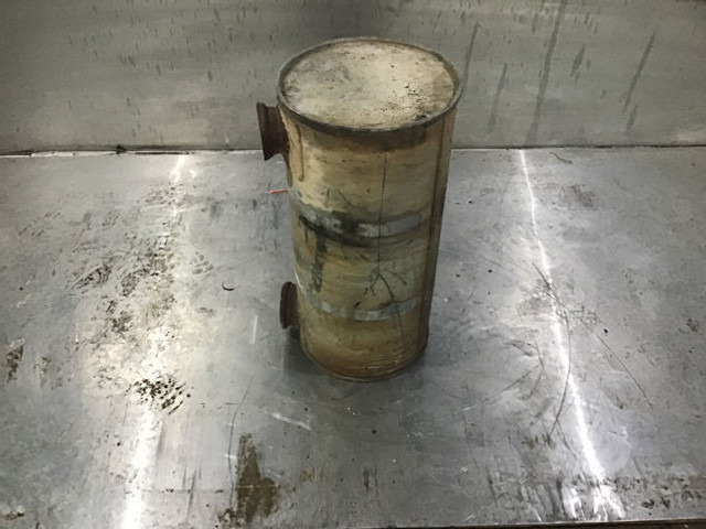 Liebherr Exhaust Silencer - Глушитель: фото 3 Liebherr Exhaust Silencer - Глушитель: фото 3