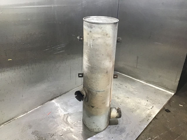 Liebherr Exhaust Silencer - Глушитель: фото 4 Liebherr Exhaust Silencer - Глушитель: фото 4