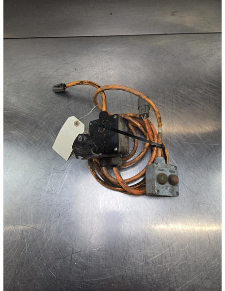 Liebherr Keyboard - Приборная панель: фото 2 Liebherr Keyboard - Приборная панель: фото 2