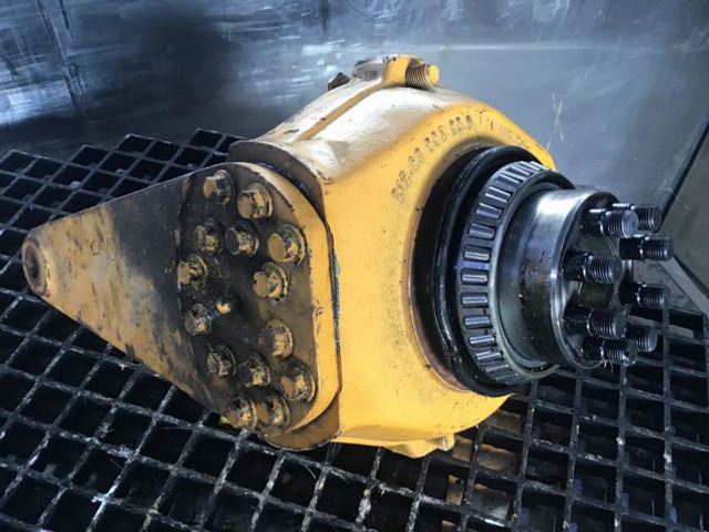 Liebherr L509 - Поворотный кулак: фото 1 Liebherr L509 - Поворотный кулак: фото 1