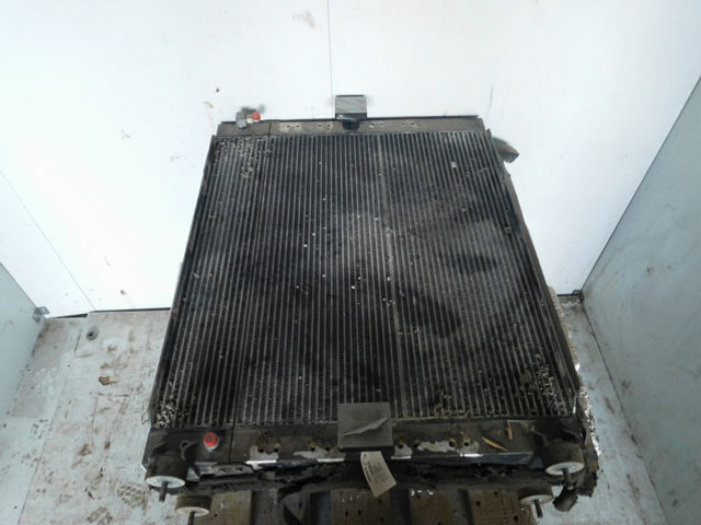 Liebherr Oilcooler - Масляный радиатор: фото 1 Liebherr Oilcooler - Масляный радиатор: фото 1