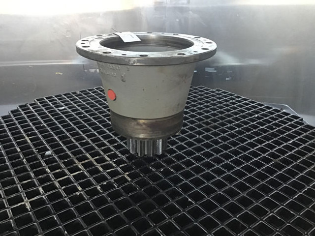 Liebherr Output Shaft Housing - Ступица: фото 1 Liebherr Output Shaft Housing - Ступица: фото 1