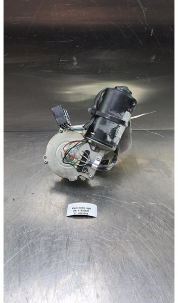 Liebherr PR766 - Щетка стеклоочистителя: фото 1 Liebherr PR766 - Щетка стеклоочистителя: фото 1