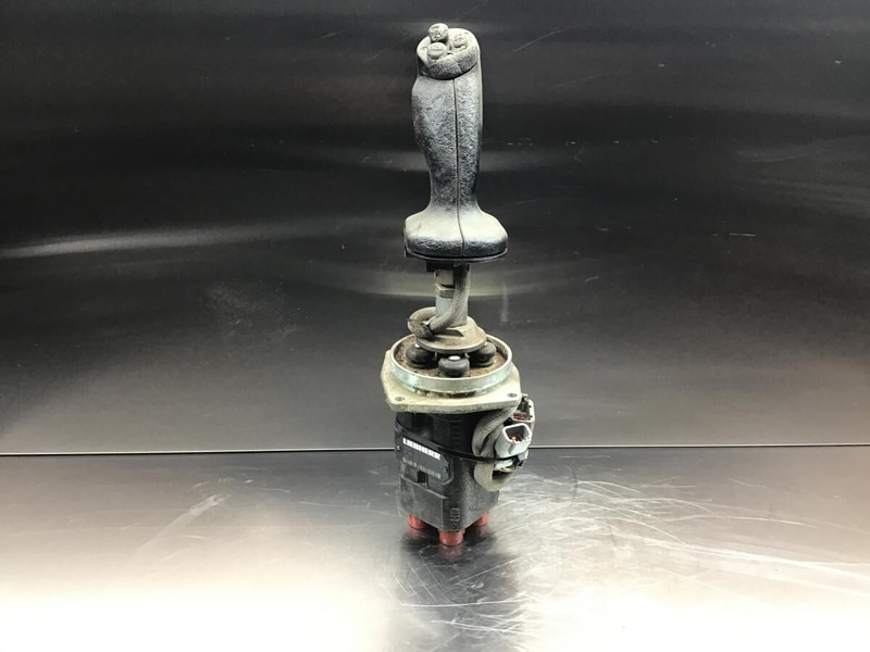 Liebherr Pilot Control Unit - Гидравлика: фото 1 Liebherr Pilot Control Unit - Гидравлика: фото 1