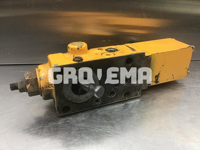 Liebherr R902 Li / R912 LC - Клапан: фото 2 Liebherr R902 Li / R912 LC - Клапан: фото 2