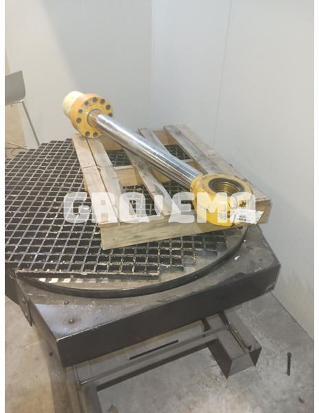 Liebherr R904 / R902 Li / A904C Li / A904 Li / A900 Li / A900C / A916 / A918 / A914 COMPACT / R900C Li - Гидравлический цилиндр: фото 2 Liebherr R904 / R902 Li / A904C Li / A904 Li / A900 Li / A900C / A916 / A918 / A914 COMPACT / R900C Li - Гидравлический цилиндр: фото 2