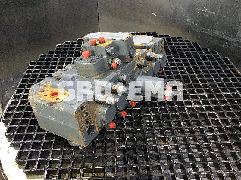 Liebherr R914 / R914B / R922 Li - Гидравлика: фото 1 Liebherr R914 / R914B / R922 Li - Гидравлика: фото 1