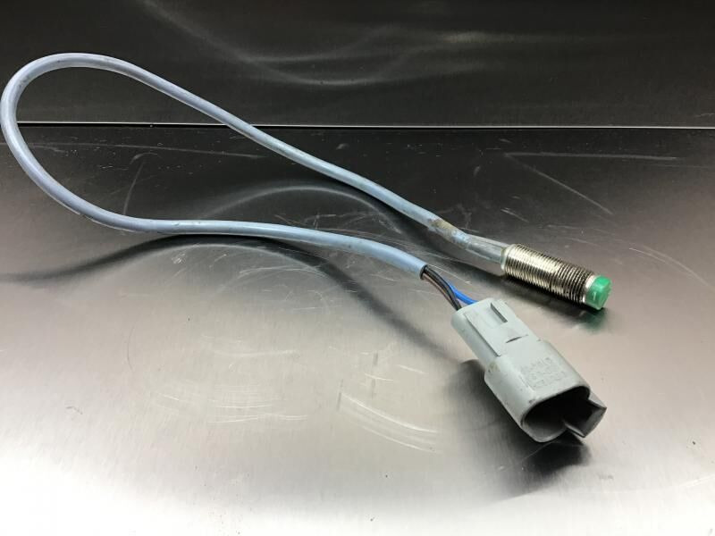 Liebherr R914B / R904 / A904 Li / A900C Li / A900B Li / A316 Li / A314 Li / A924B Li / A924 li / A914 Li / A934 Li / A934B Li - Сенсор: фото 2 Liebherr R914B / R904 / A904 Li / A900C Li / A900B Li / A316 Li / A314 Li / A924B Li / A924 li / A914 Li / A934 Li / A934B Li - Сенсор: фото 2