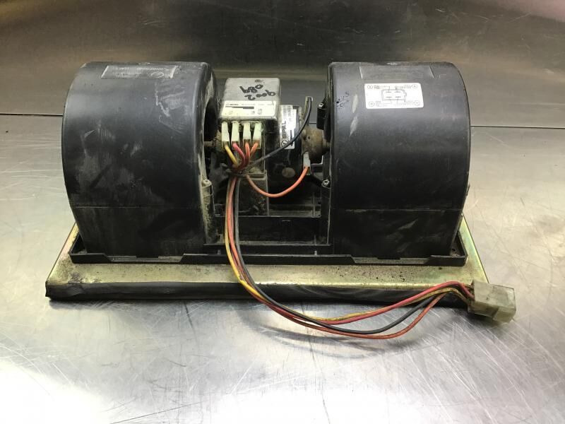 Liebherr R946 LC / R946 NLC / R956 / R976 / R926 LC / R920 / R920 LC - Вентилятор печки: фото 3 Liebherr R946 LC / R946 NLC / R956 / R976 / R926 LC / R920 / R920 LC - Вентилятор печки: фото 3