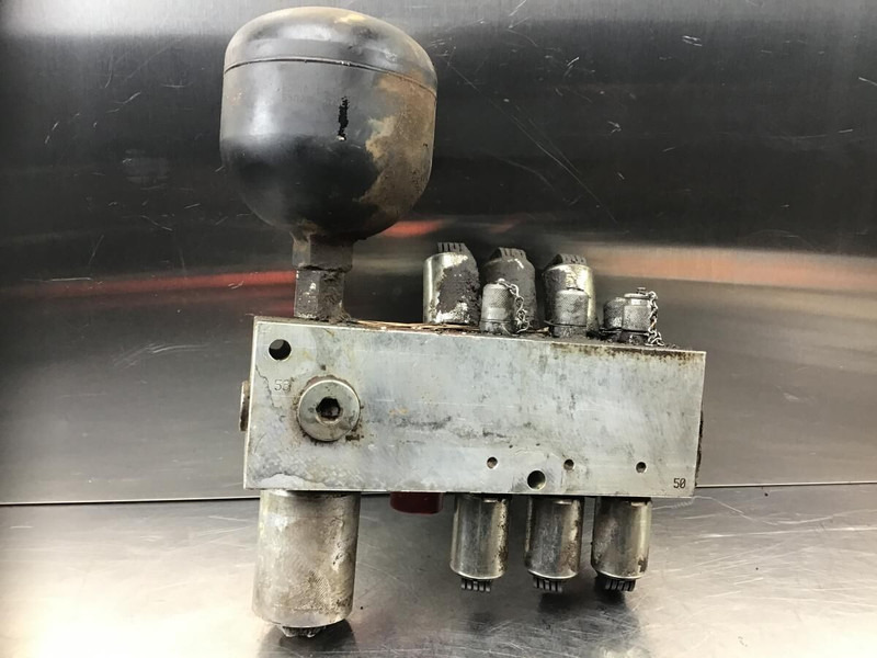 Liebherr R950 S-HD / R950 LC-V - Гидравлика: фото 3 Liebherr R950 S-HD / R950 LC-V - Гидравлика: фото 3