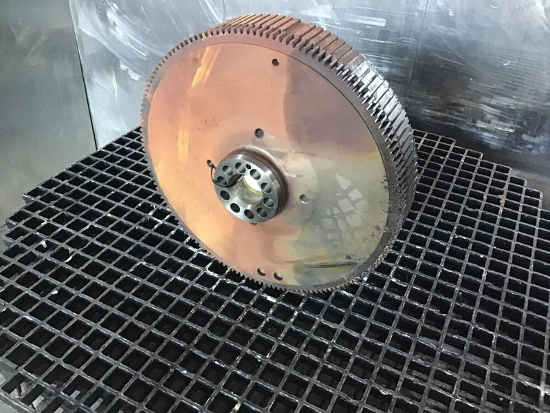 Liebherr SAE2 - Маховик: фото 3 Liebherr SAE2 - Маховик: фото 3