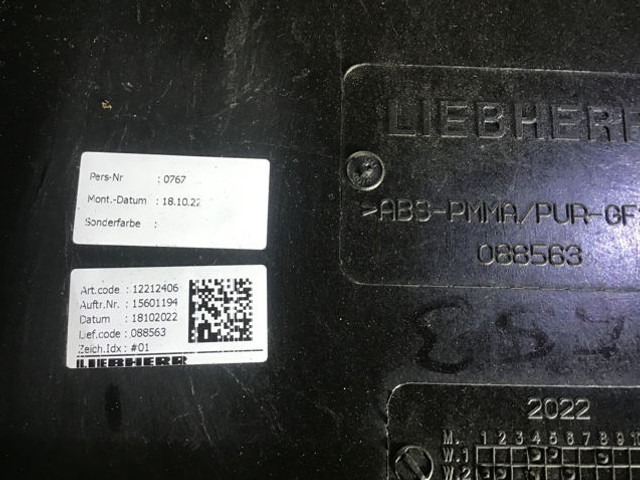 Liebherr Side Door Right Front - Дверь и запчасти: фото 1 Liebherr Side Door Right Front - Дверь и запчасти: фото 1